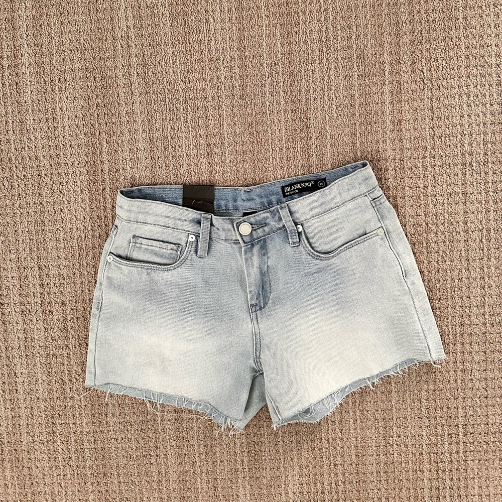 COPY - #57 Women's [BLANKNYC] The Fulton denim blue shorts in Size 26.  Waist 1…